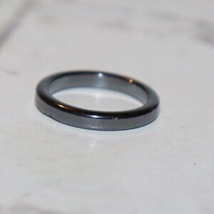 🖤 Vintage Hematite Ring · Size 7.25 · Polished Stone · Bold & Grounded 🤍